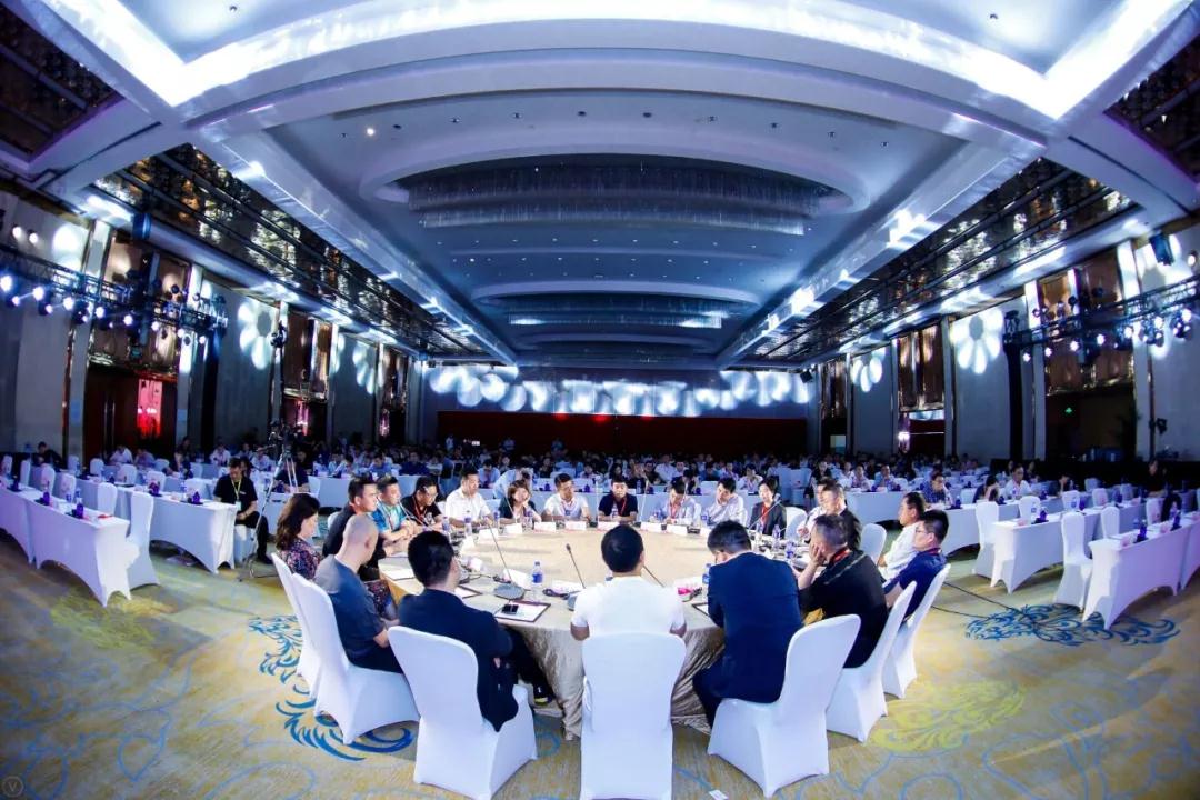 凱迪仕上榜中(zhong)國(guo)傢(jia)居十大(da)品(pin)牌